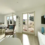 Haus Duenenrose App 1 Mit Terrasse Appartement Westerland