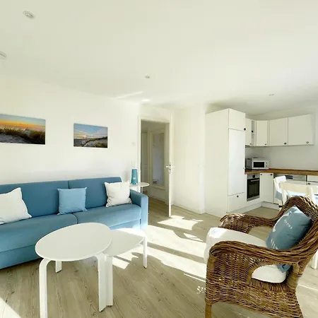 Haus Duenenrose App 1 Mit Terrasse 아파트 베스터란트